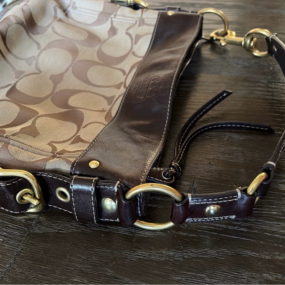Coach Zoe Lg Signature Shoulder & Tote Bag in Beige Canvas with Brown Leather - Picture 3 of 16